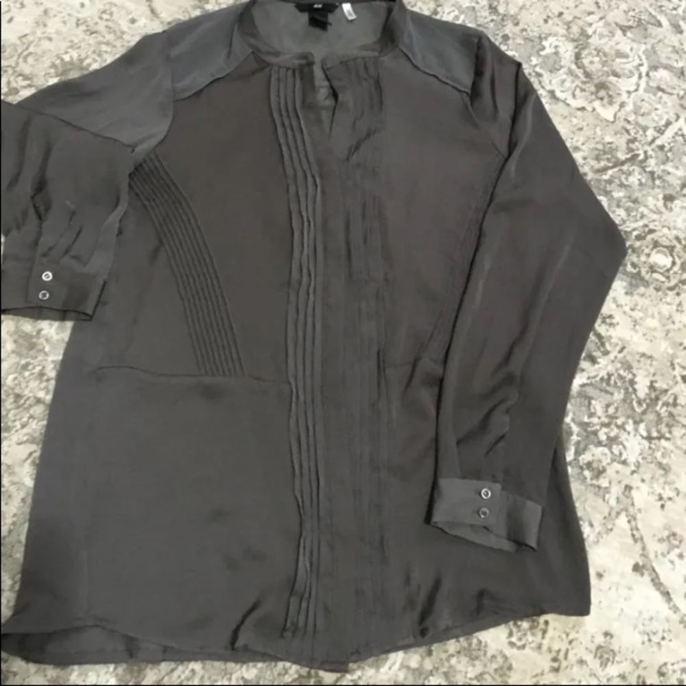 H&M tuxedo style blouse